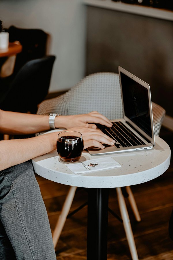 Fournisseur d'accès internet : explorez nos meilleures offres et promos